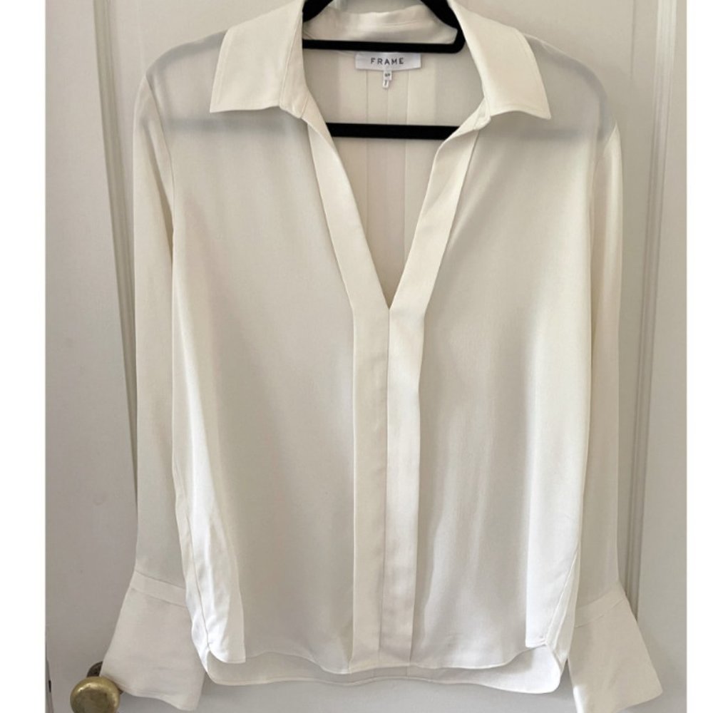FRAME Silk long-sleeve blouse, collared, deep V-neck.  Size S/P